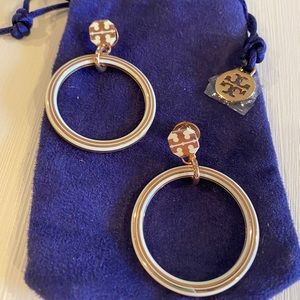 Brand New Tory Burch Earnings with velvet bag